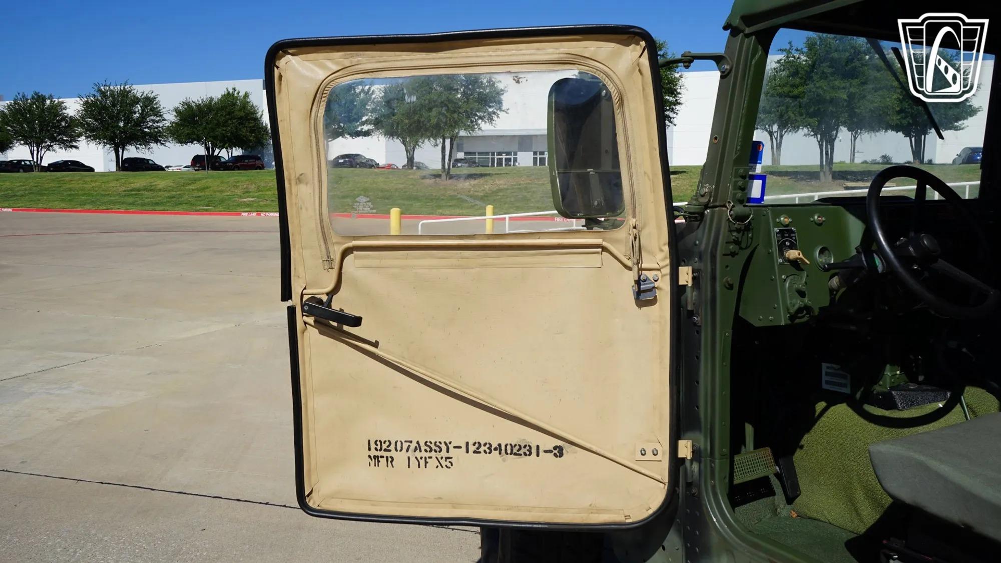 1991 AM General Humvee M1123