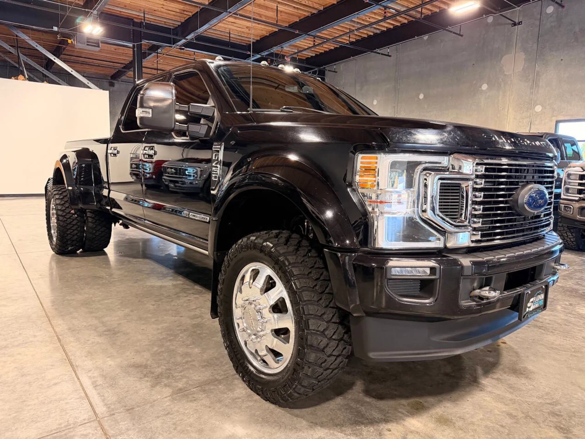 2022 Ford F-450 Super Duty Platinum - 4