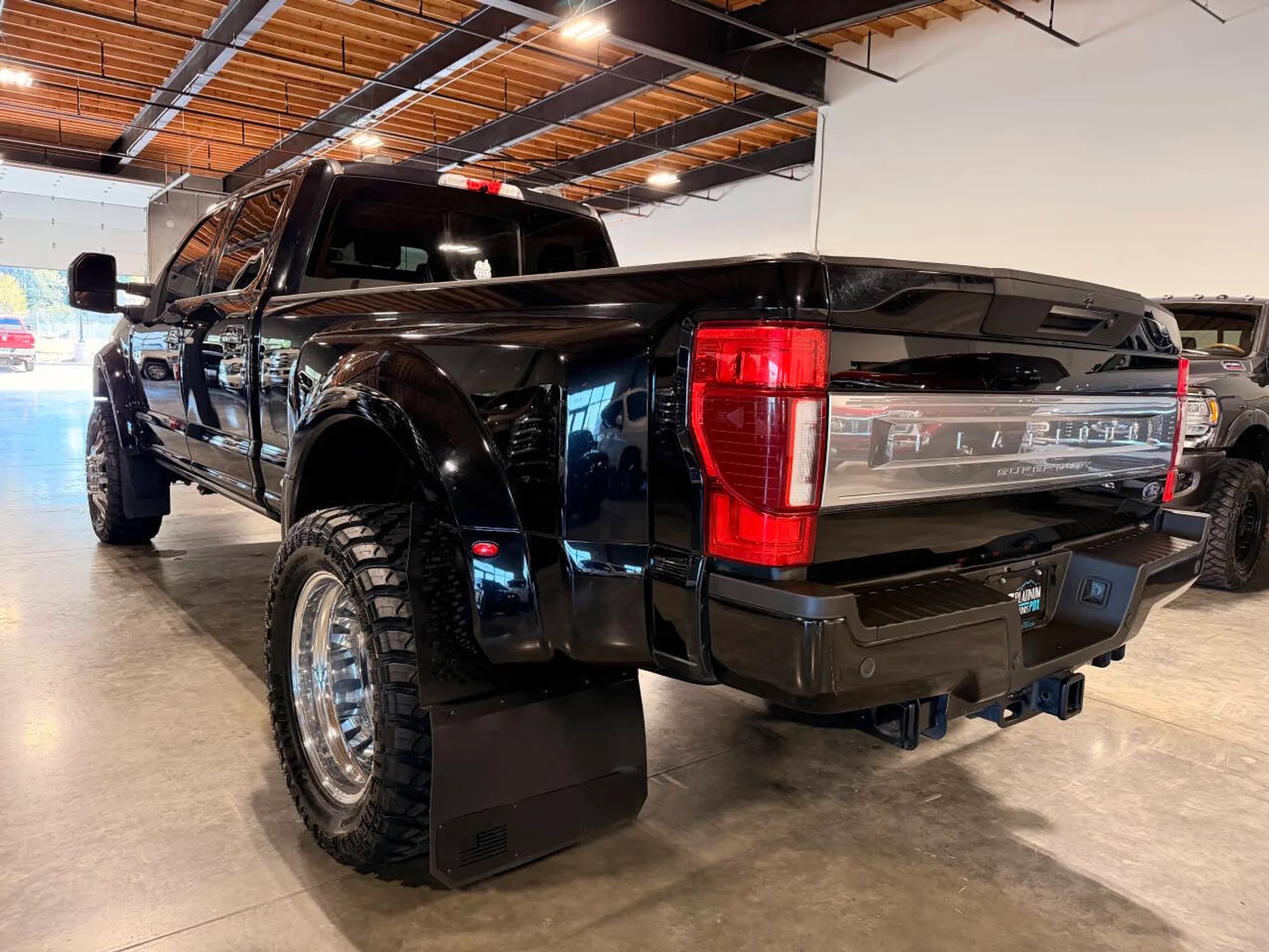 2022 Ford F-450 Super Duty Platinum - 5