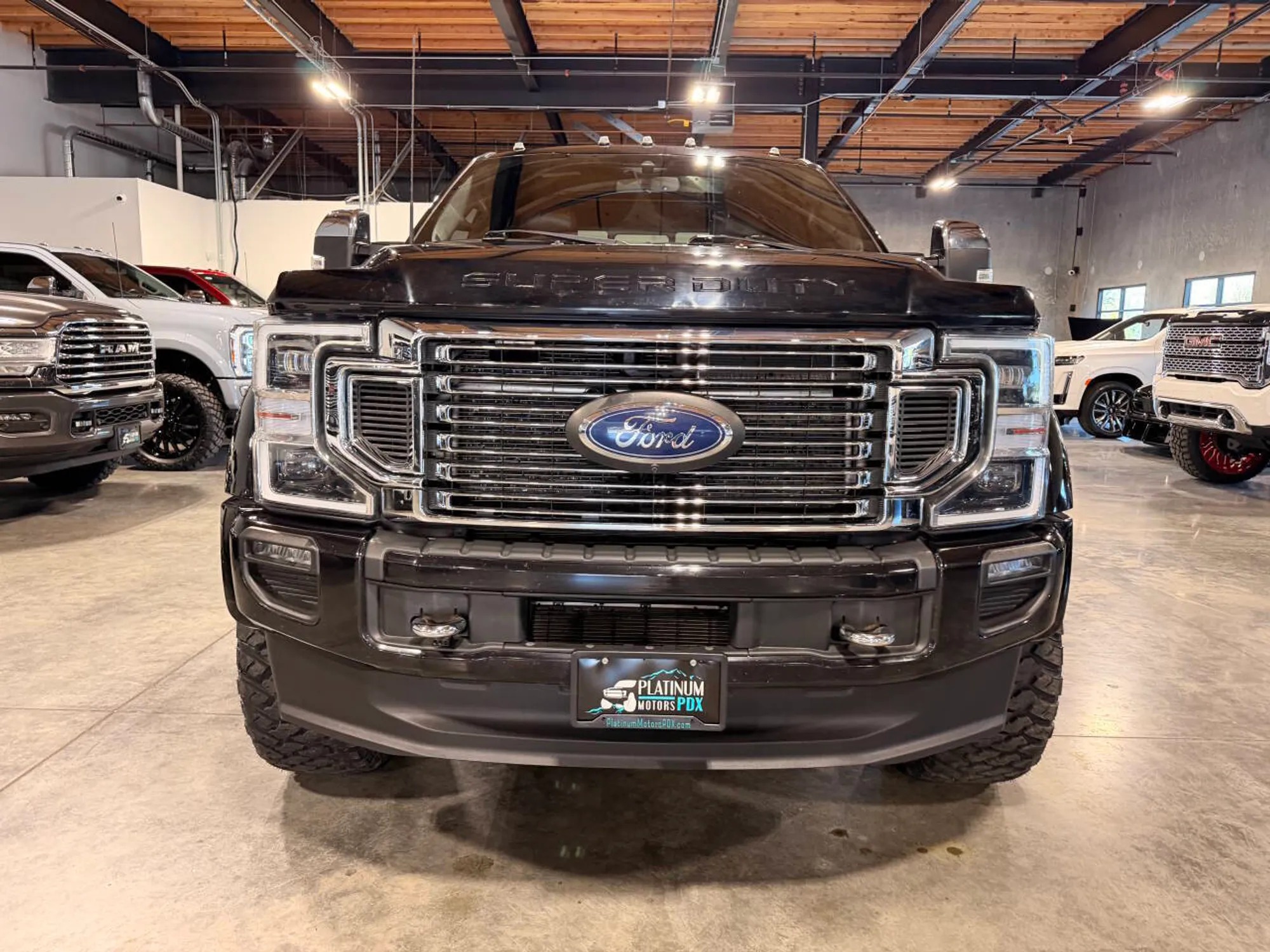 2022 Ford F-450 Super Duty Platinum - 2