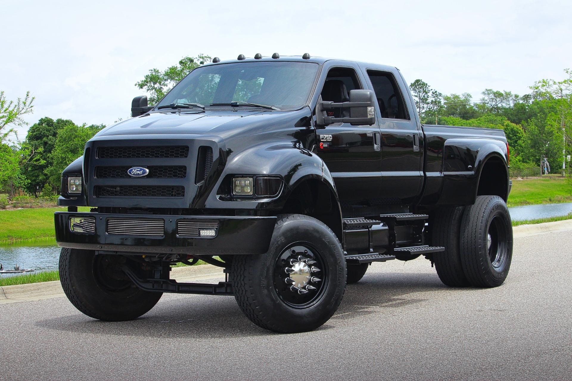 2012 Ford F-750 Night Ride Edition