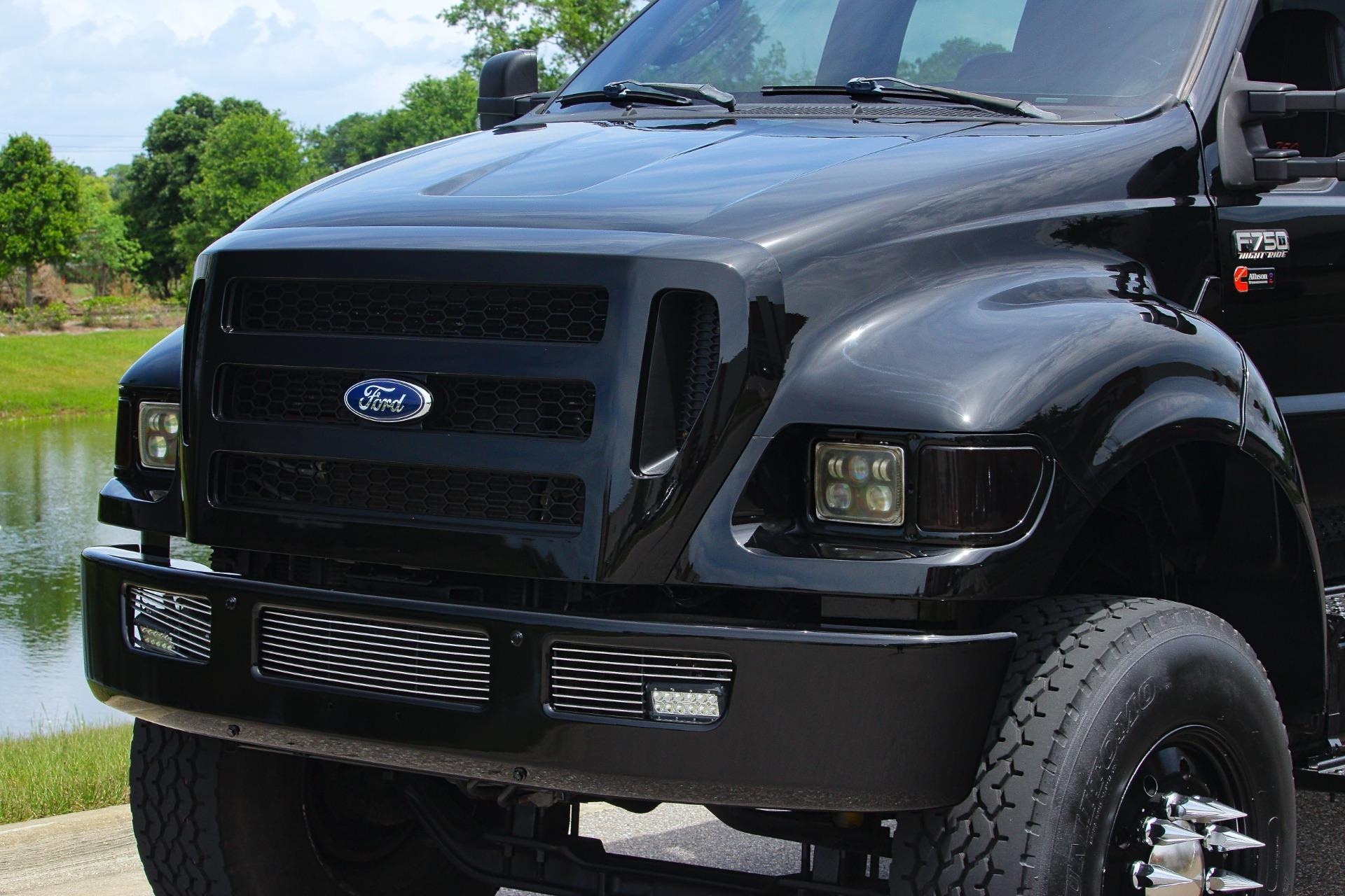 2012 Ford F-750 Night Ride Edition