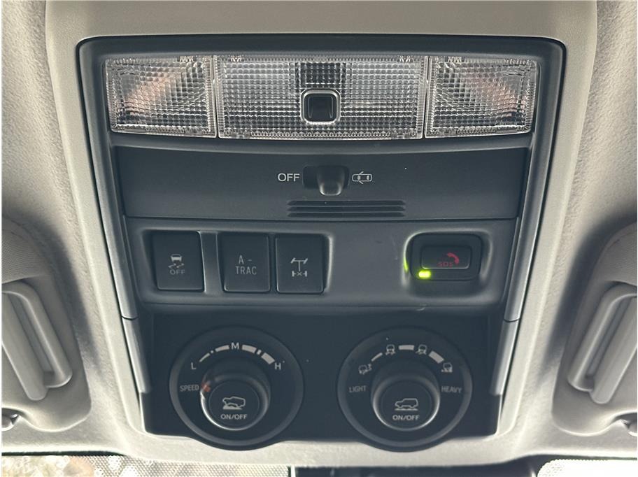 2024 Toyota 4Runner TRD Off-Road