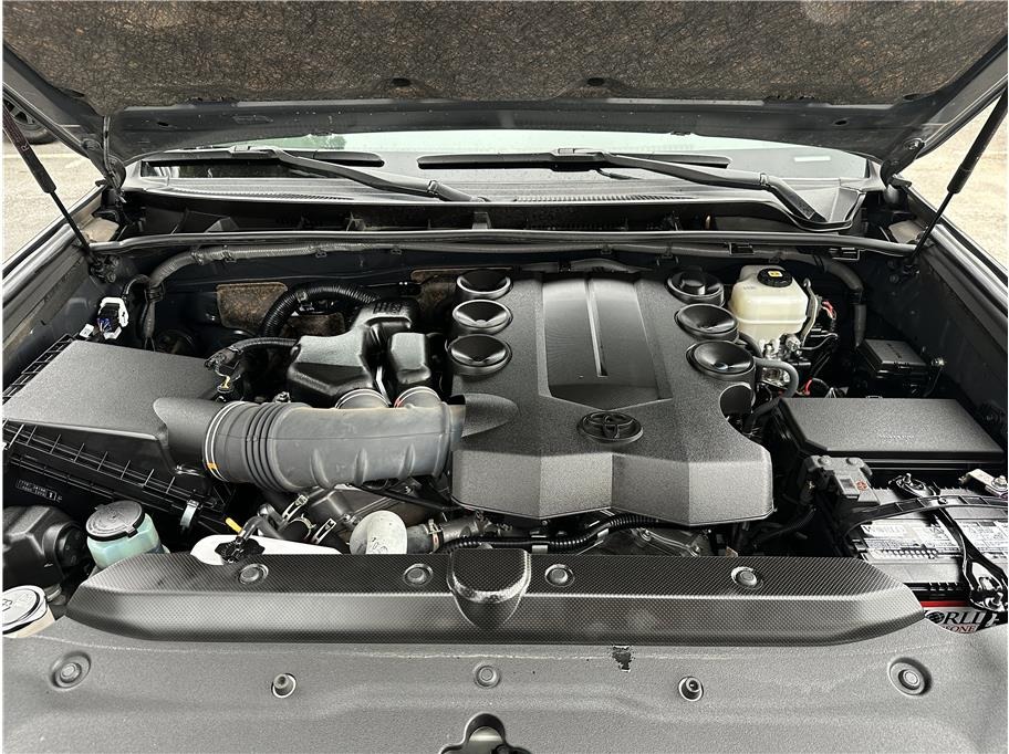 2024 Toyota 4Runner TRD Off-Road