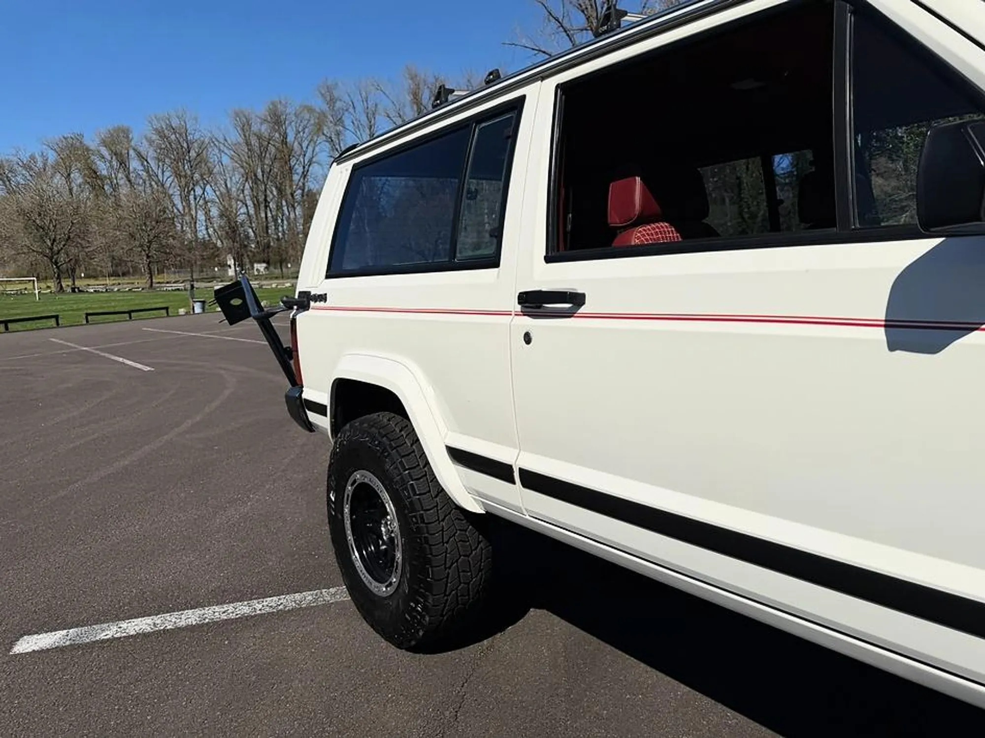 5.3L V8-Powered 1986 Jeep Cherokee Pioneer