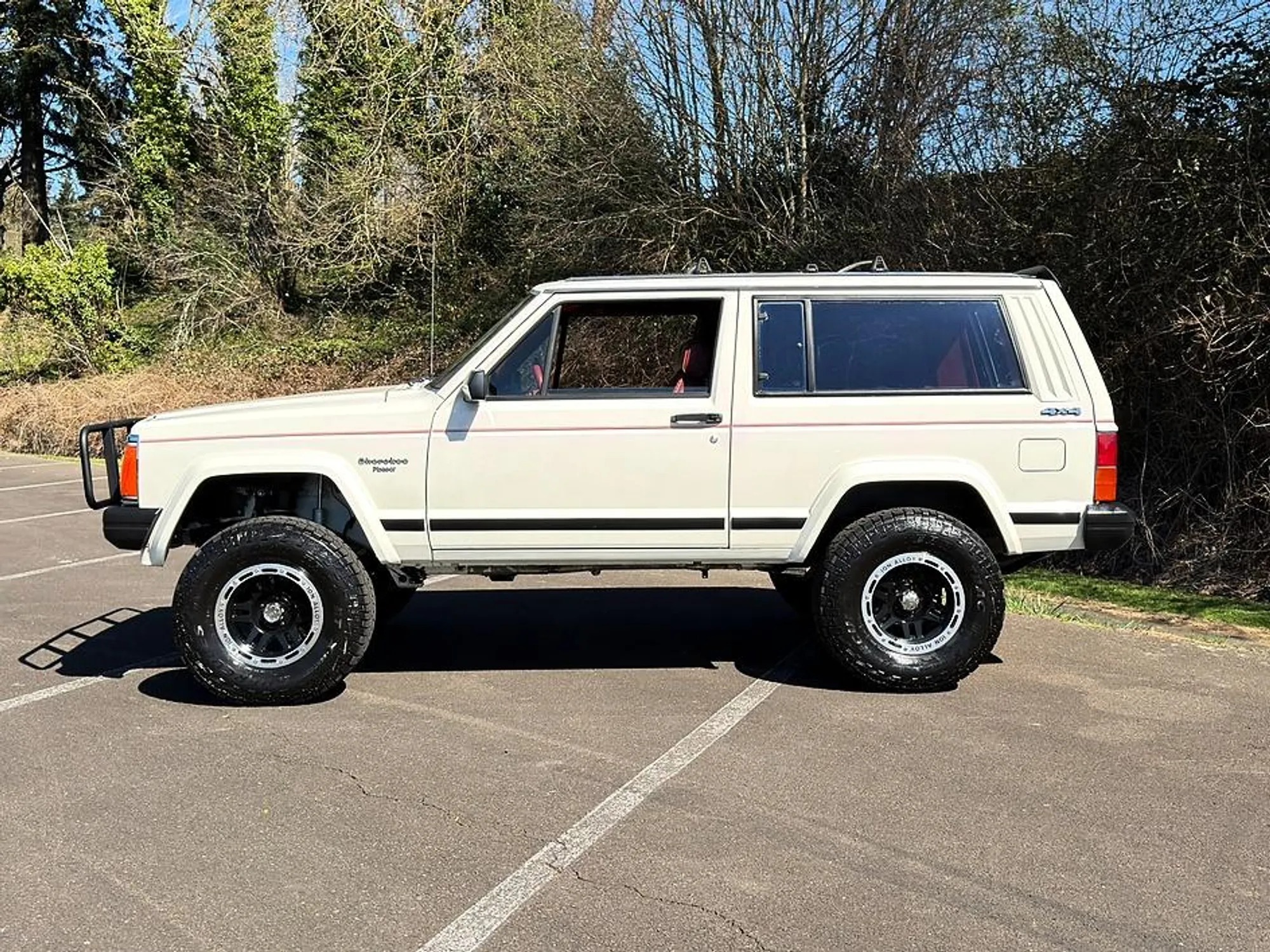 5.3L V8-Powered 1986 Jeep Cherokee Pioneer - 2