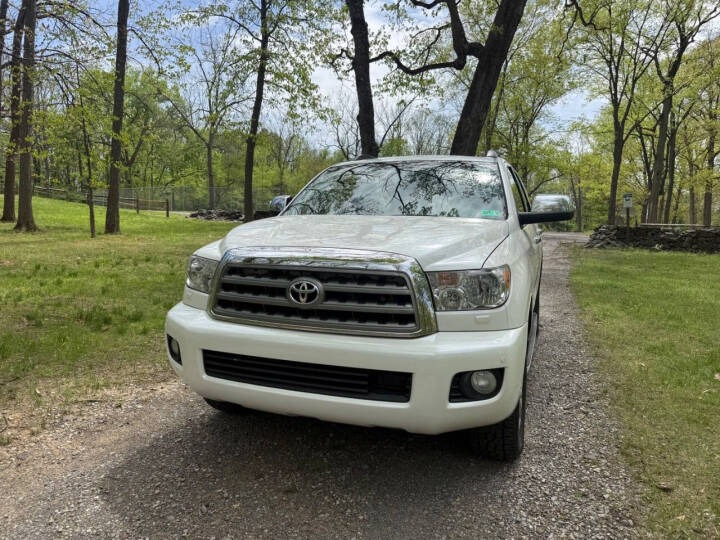 2012 Toyota Sequoia Platinum - 4
