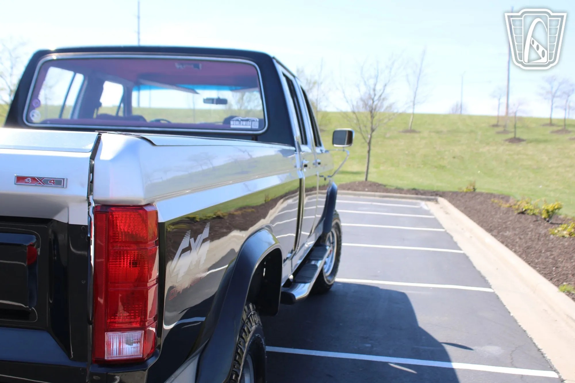 1986 Ford F-350 Lariat 4×4