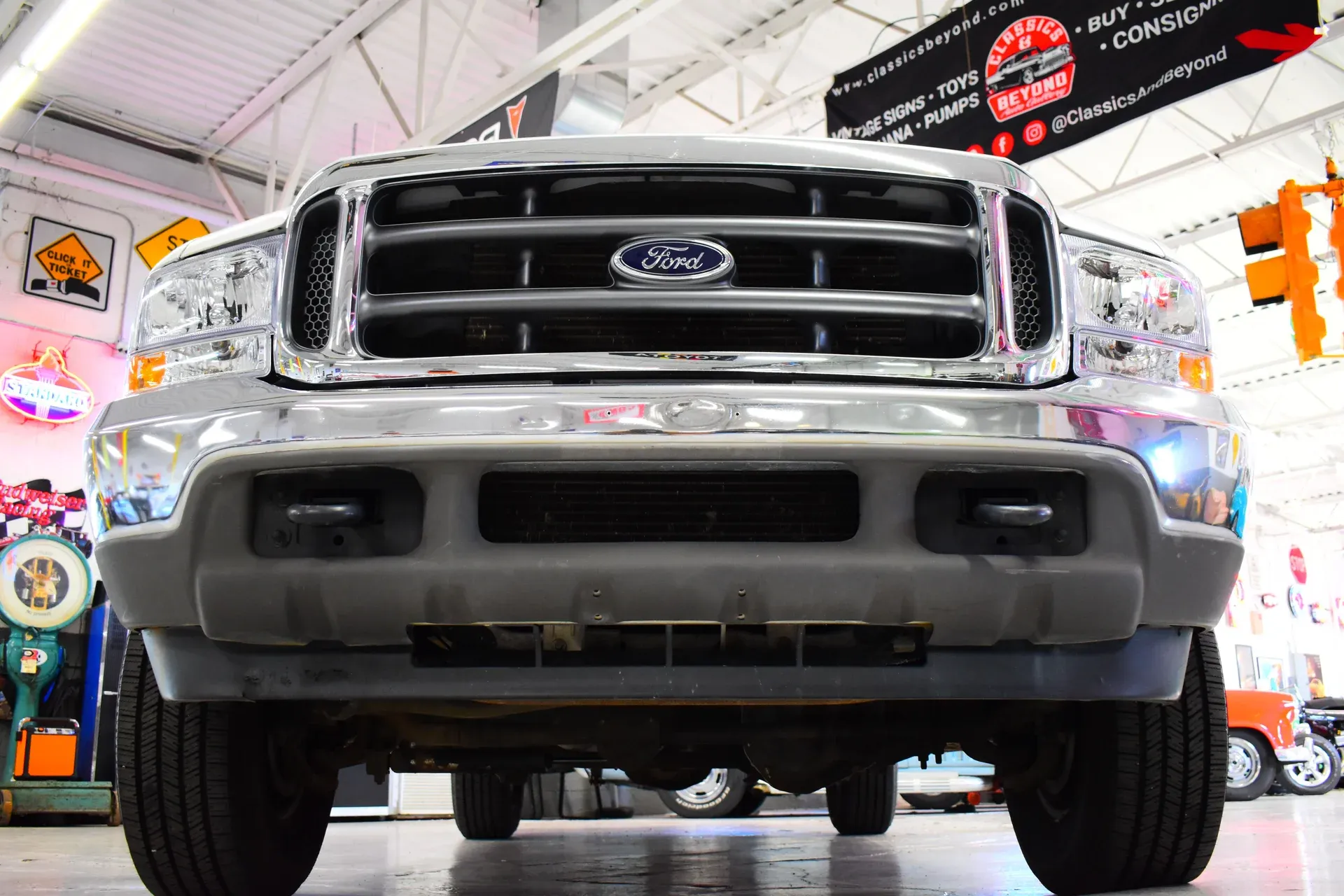 2004 Ford Excursion XLT 4X4