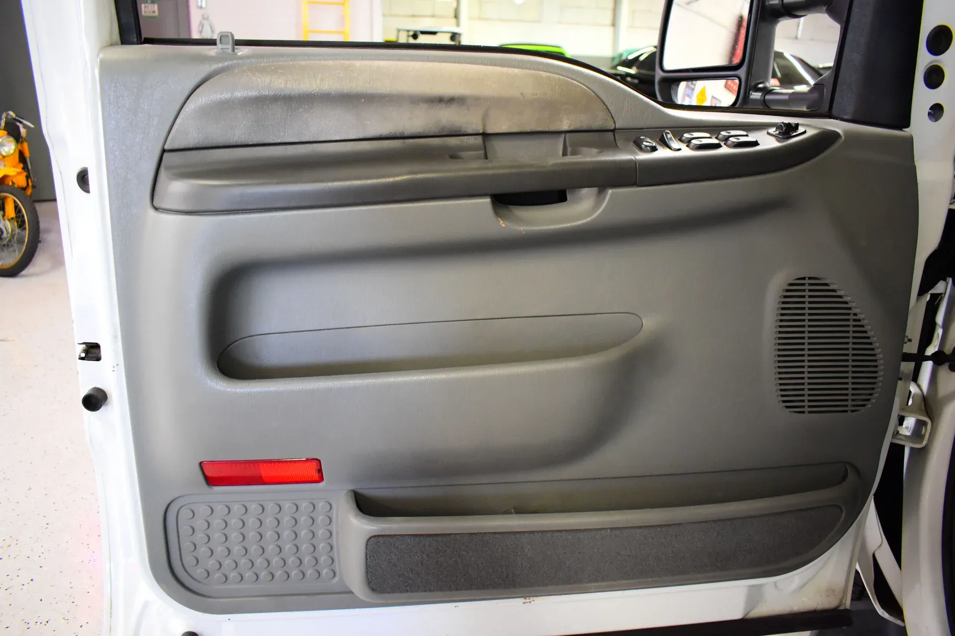 2004 Ford Excursion XLT 4X4