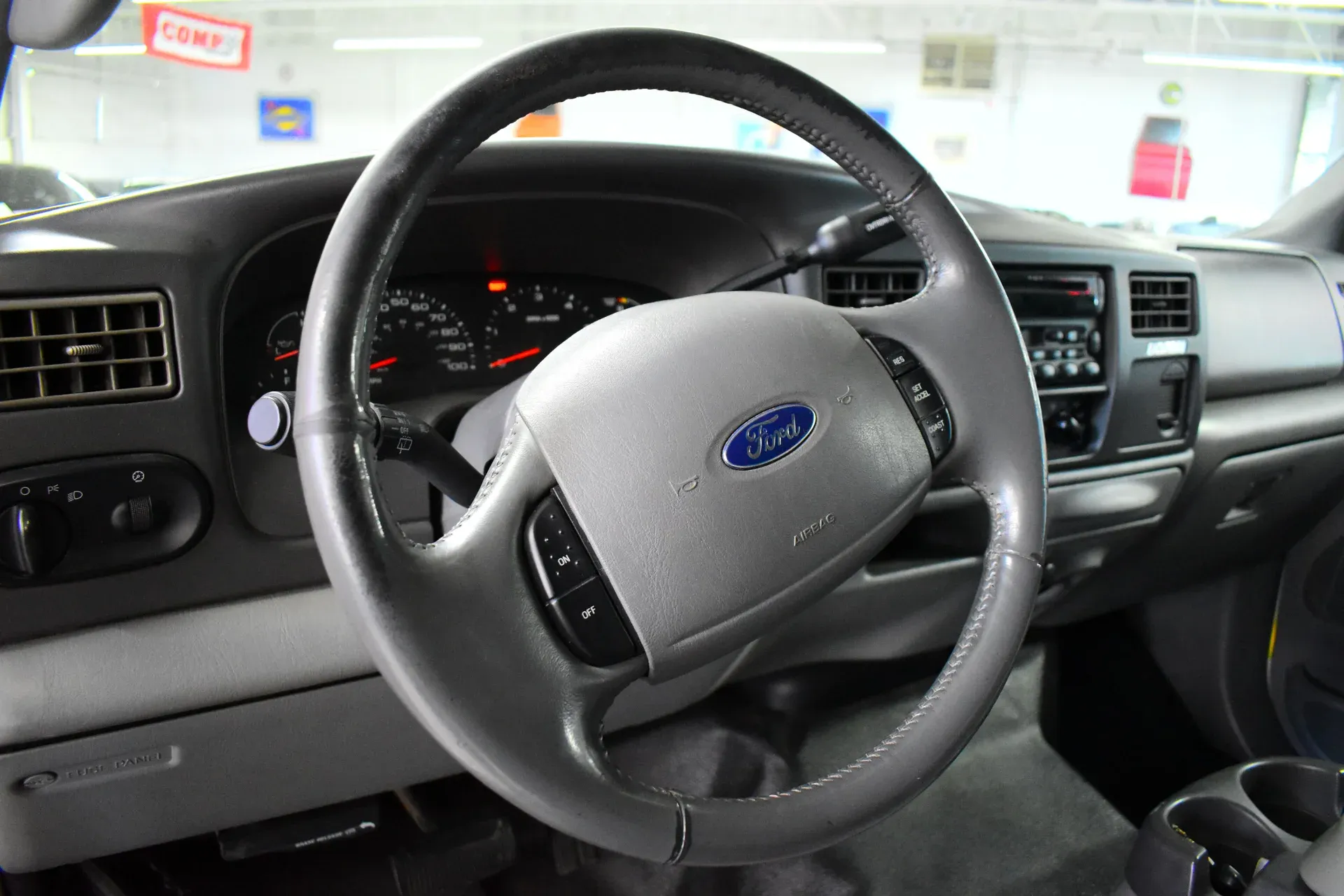 2004 Ford Excursion XLT 4X4