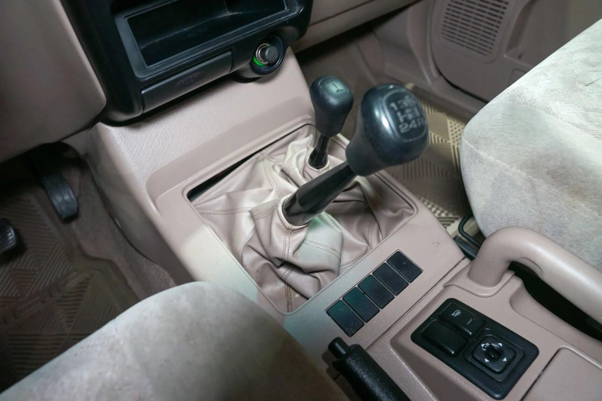 2001 Isuzu Trooper S