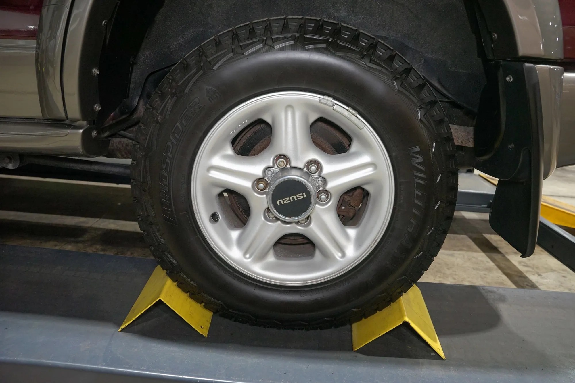 2001 Isuzu Trooper S