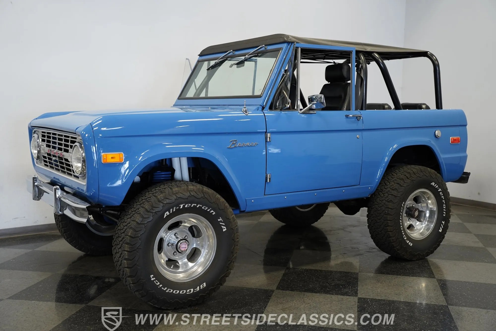 1970 Ford Bronco - 3