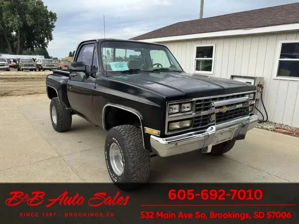 1987 GMC V1500 4×4 - 2
