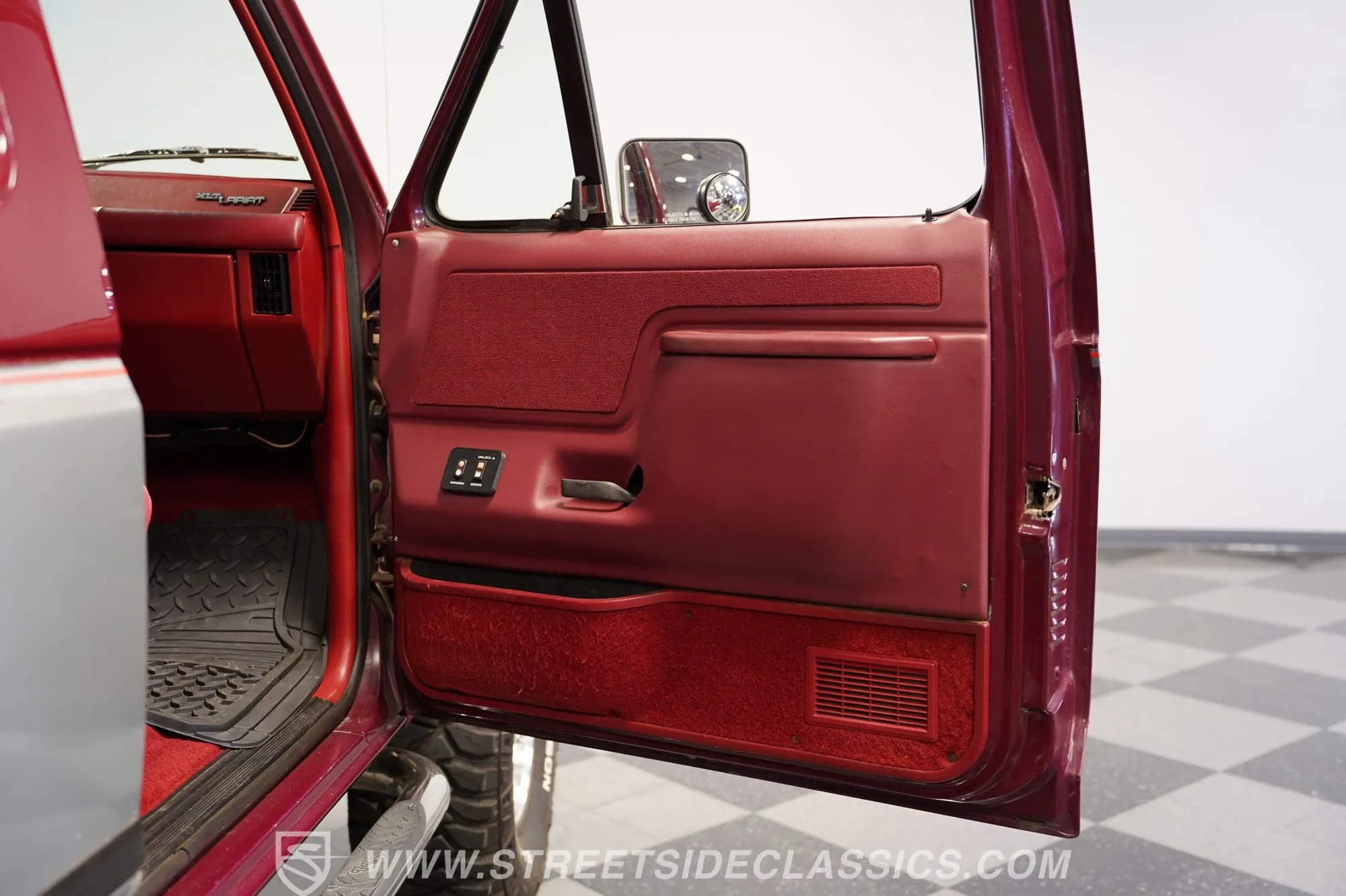 1990 Ford F-150 XLT Lariat