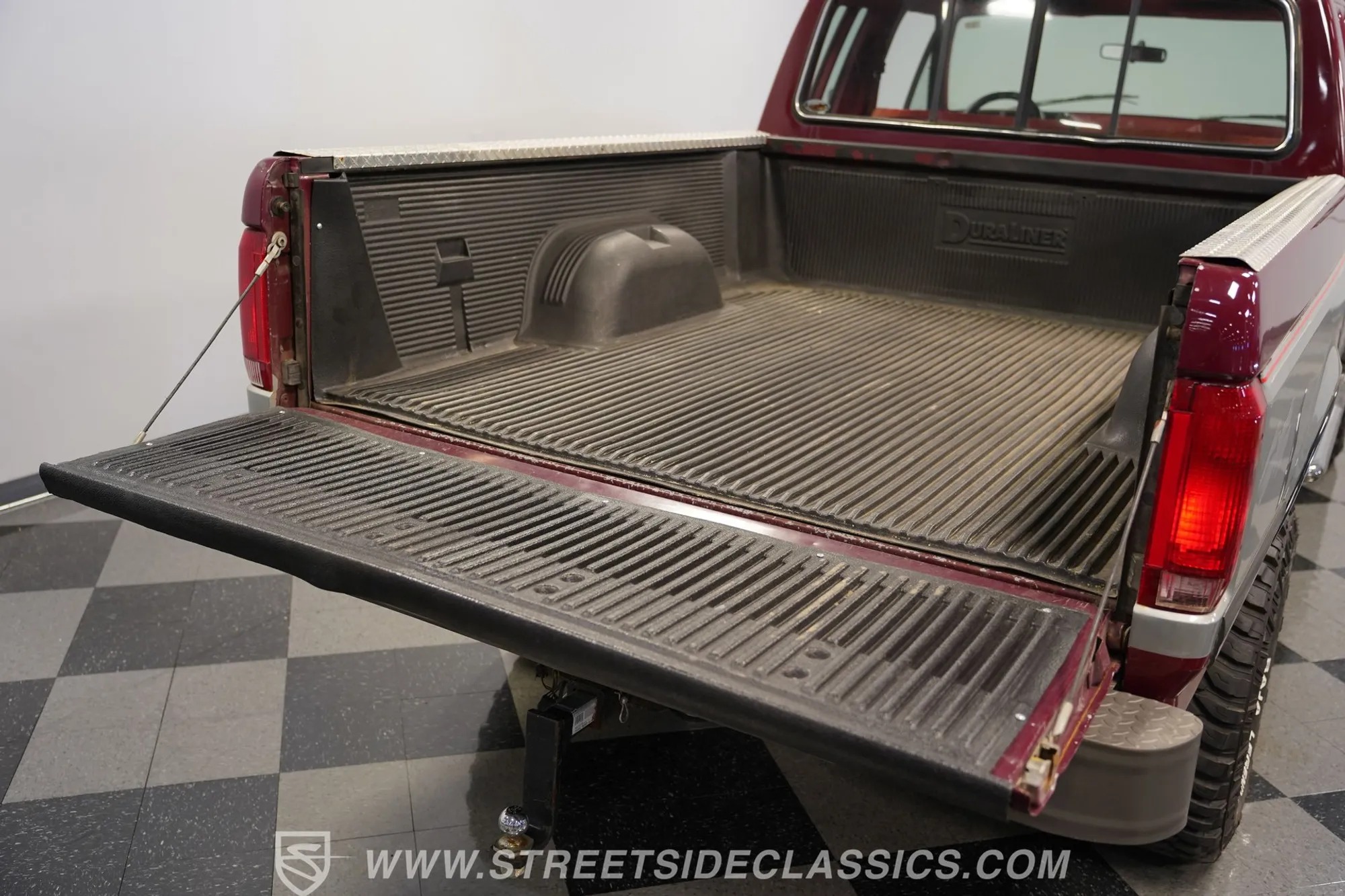 1990 Ford F-150 XLT Lariat