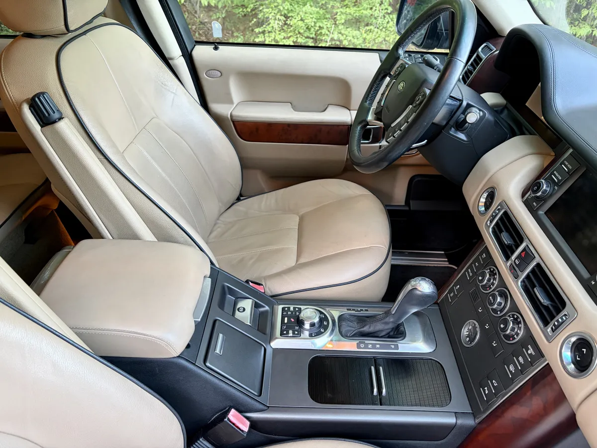 2011 Land Rover Range Rover HSE