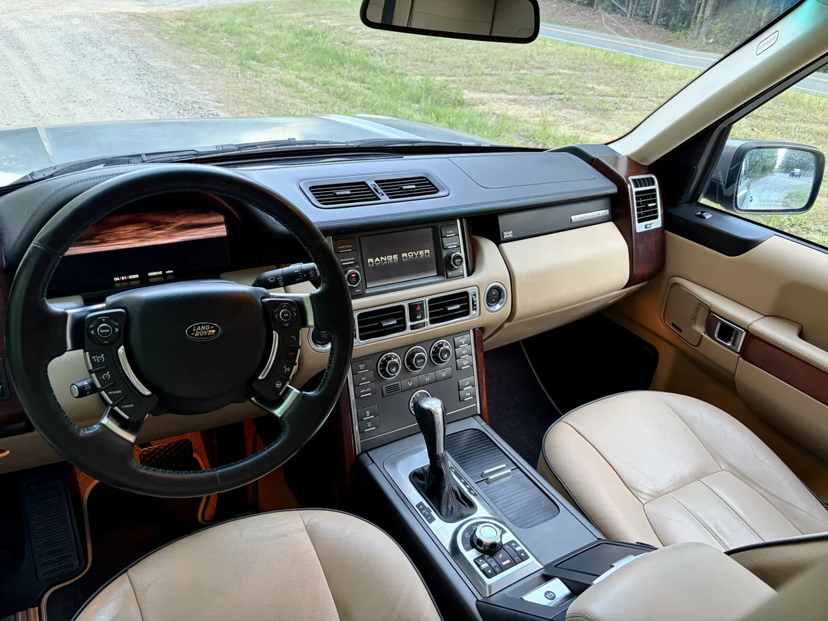 2011 Land Rover Range Rover HSE