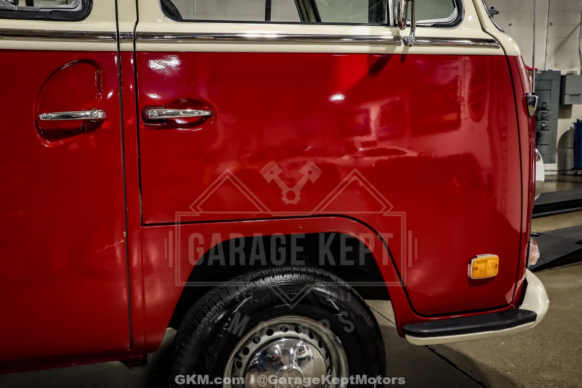 1971 Volkswagen Type 2 Bus