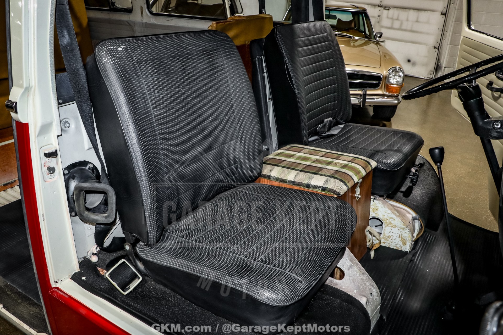 1971 Volkswagen Type 2 Bus