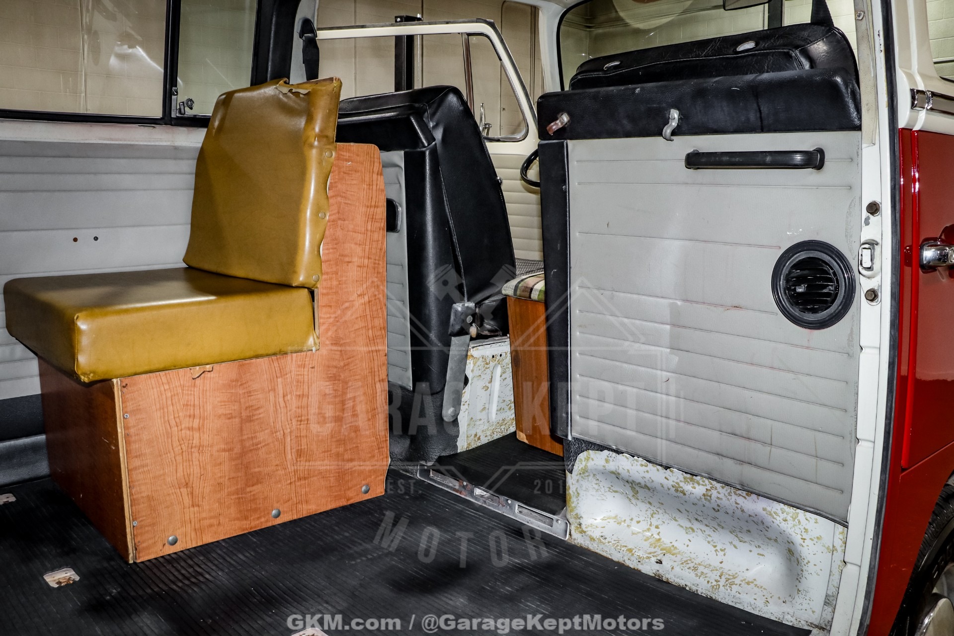 1971 Volkswagen Type 2 Bus