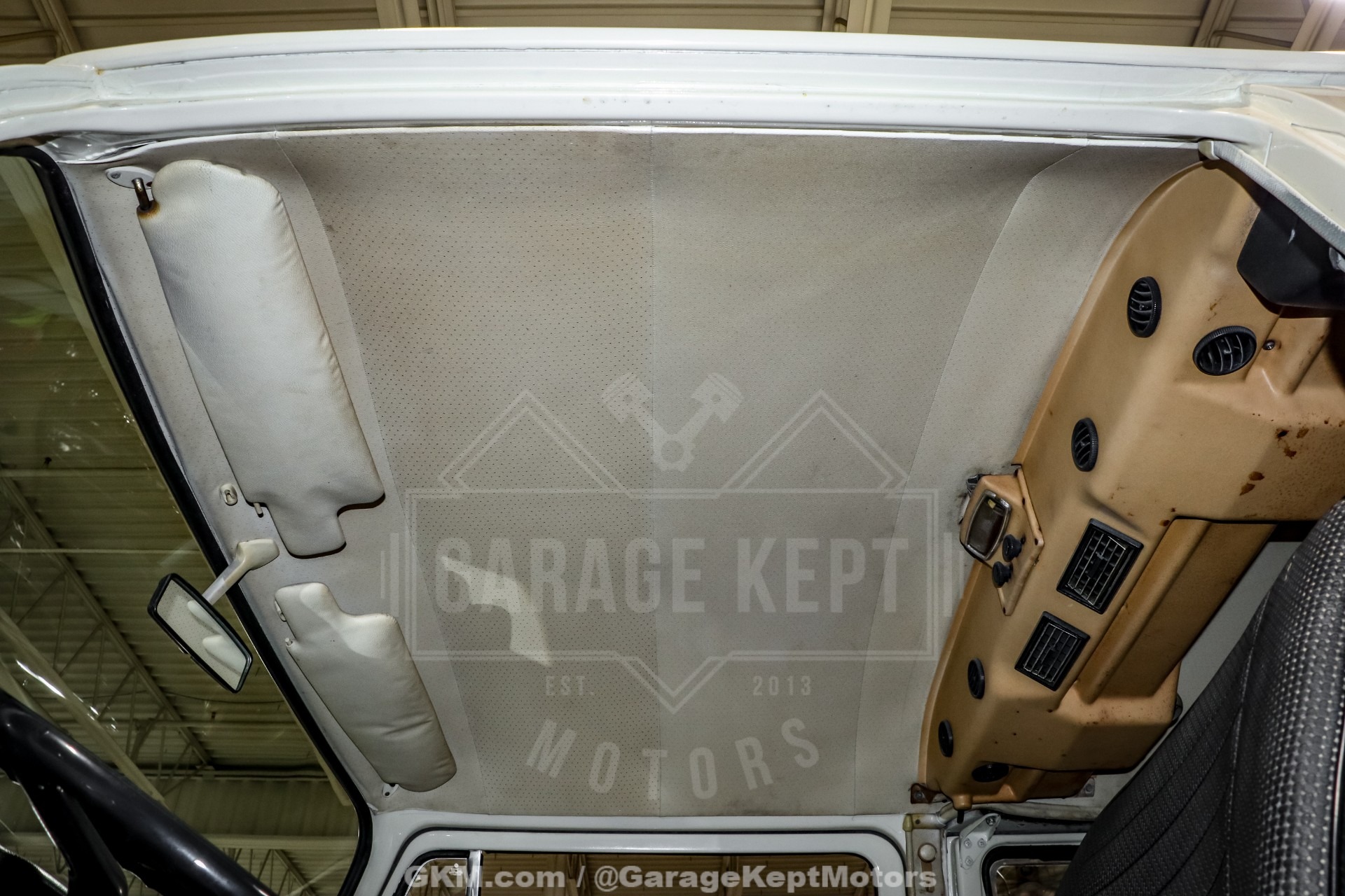 1971 Volkswagen Type 2 Bus