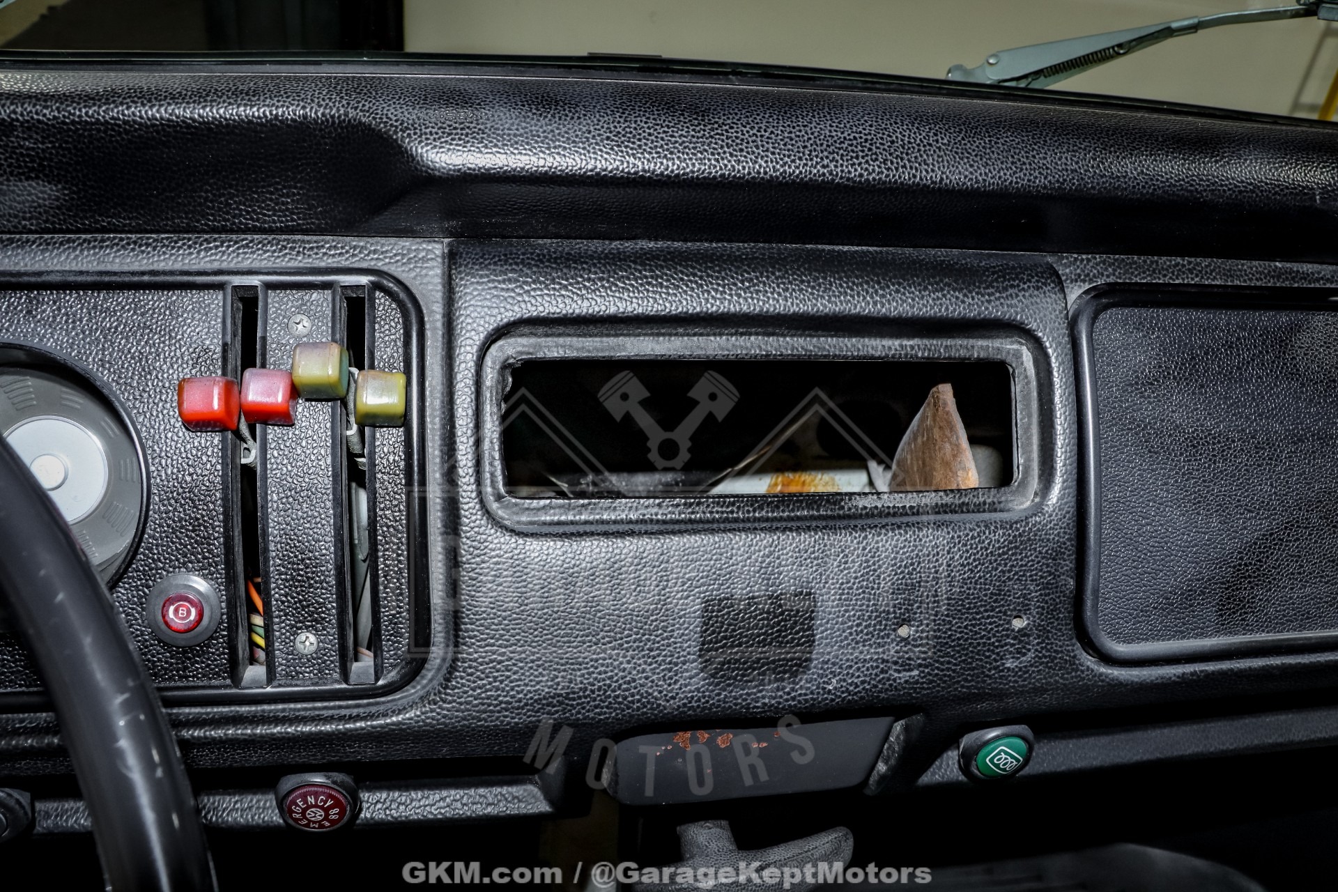 1971 Volkswagen Type 2 Bus