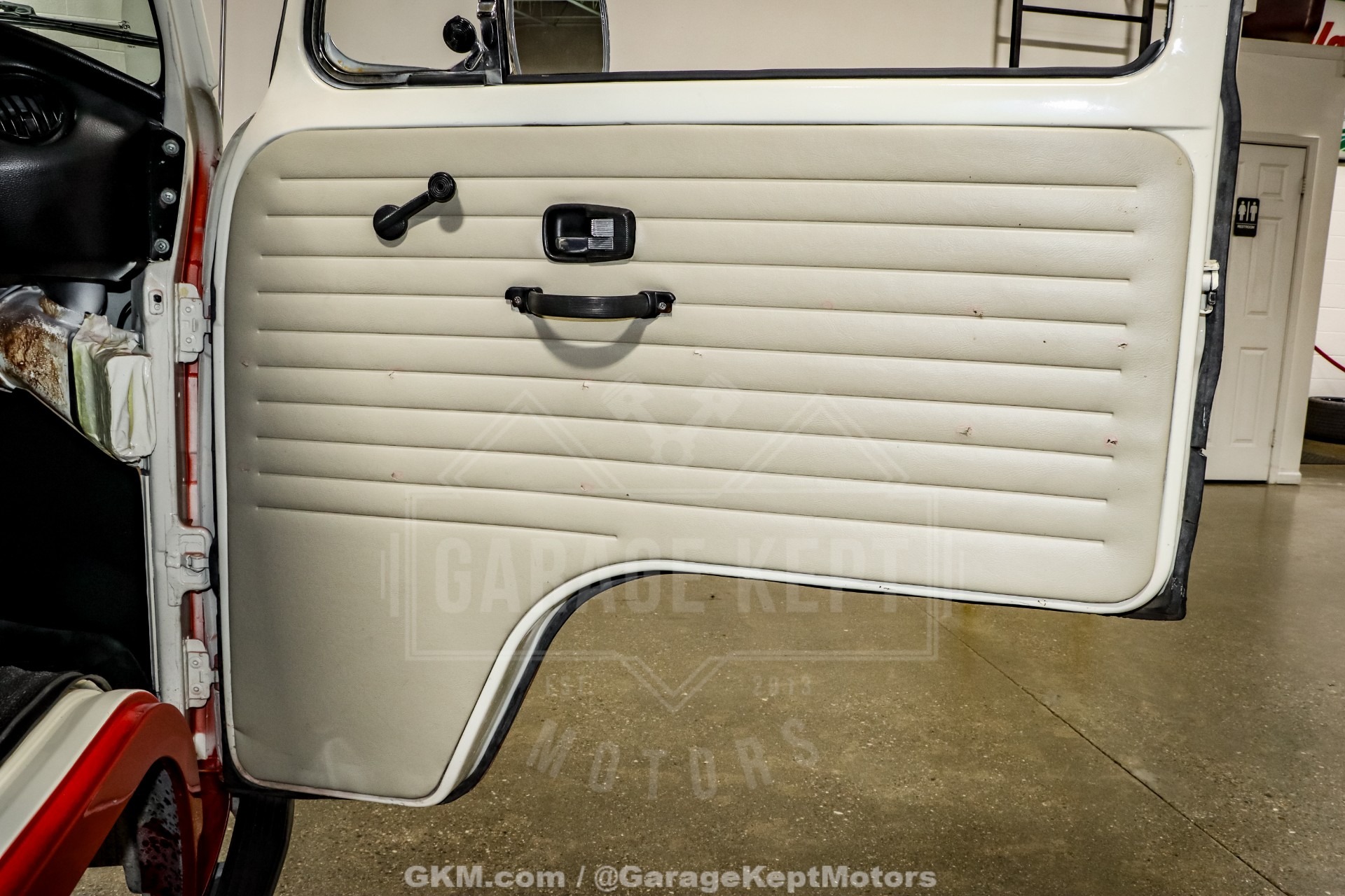 1971 Volkswagen Type 2 Bus