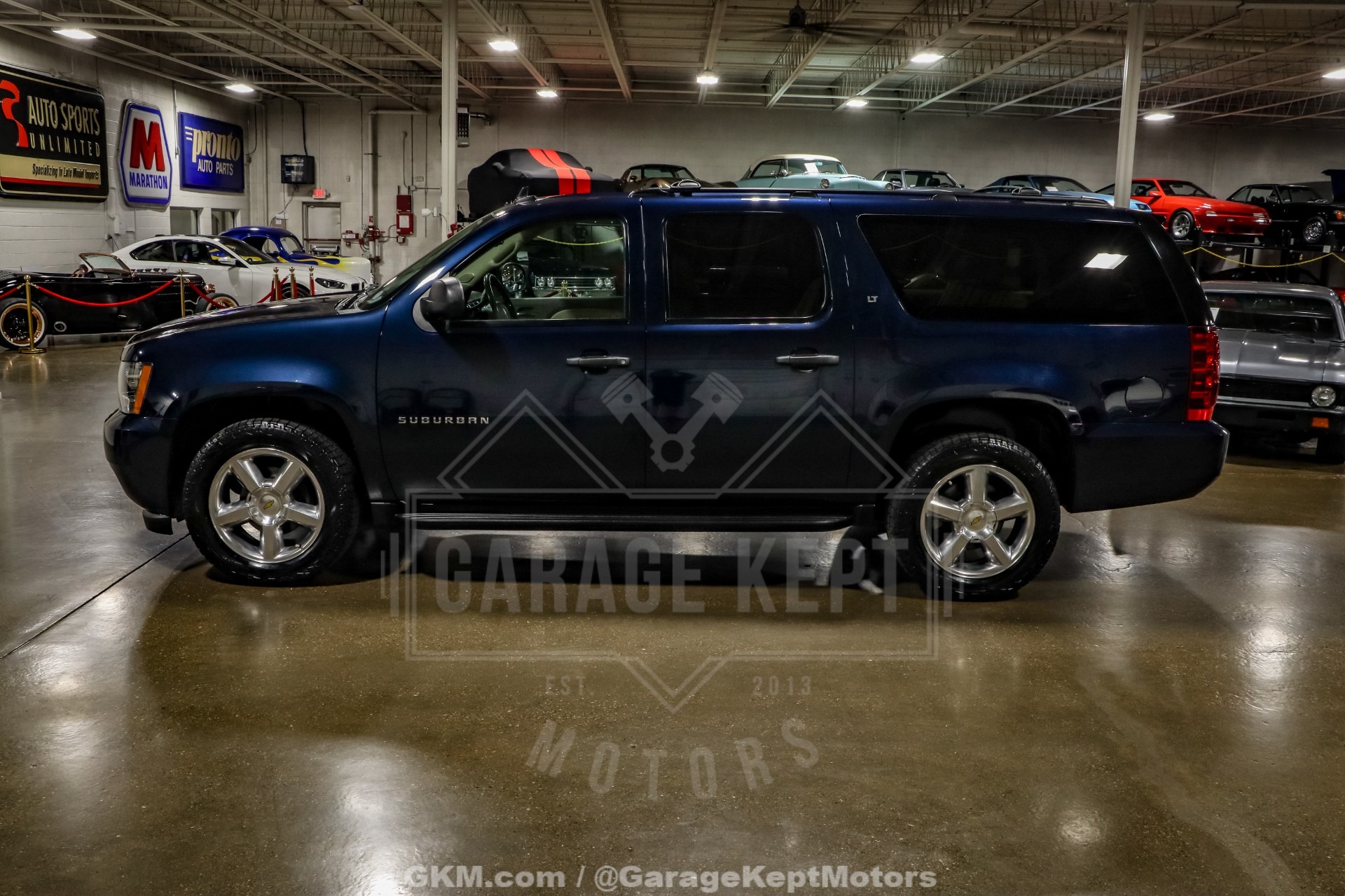2012 Chevrolet Suburban LT - 4