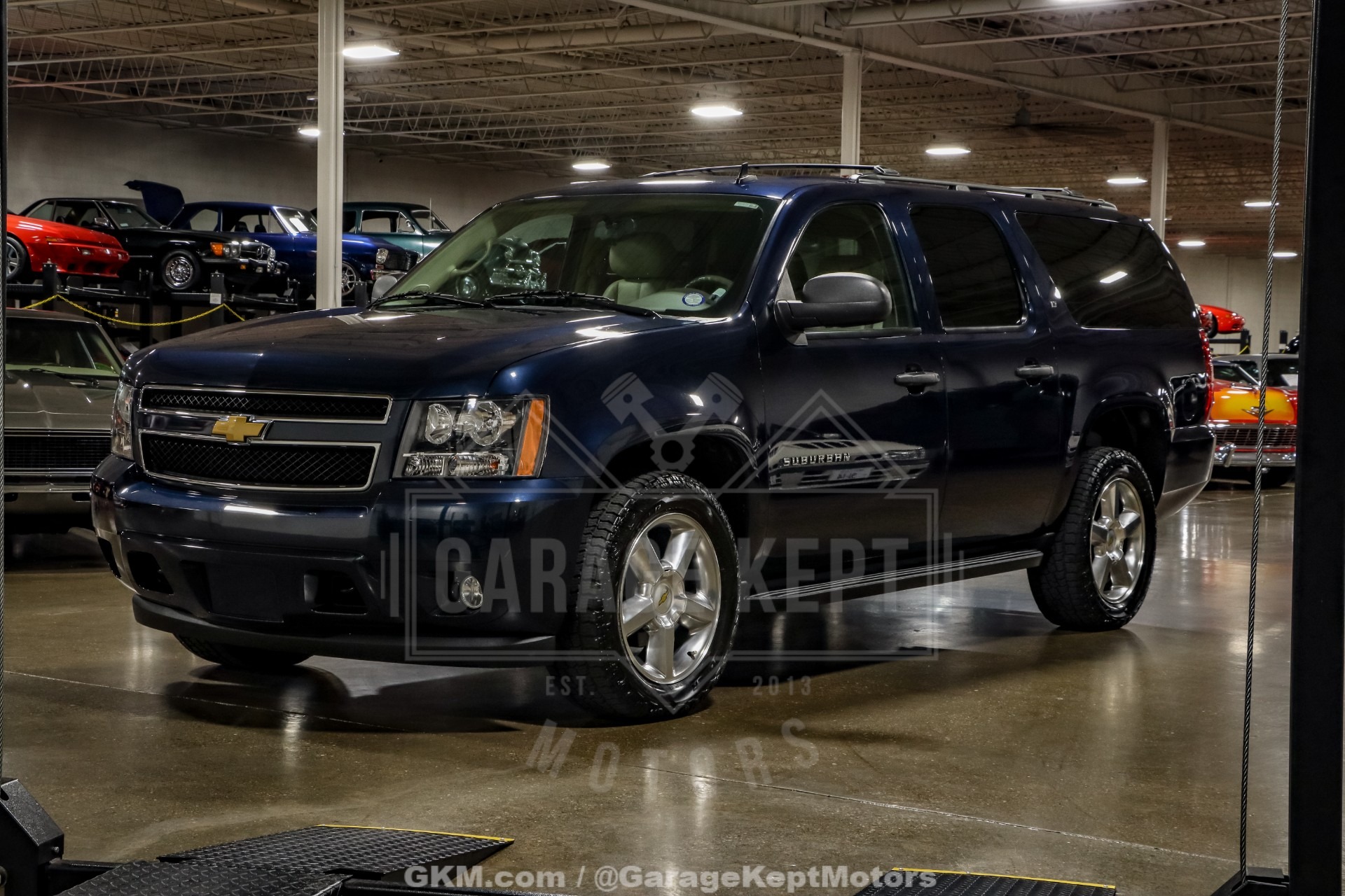 2012 Chevrolet Suburban LT - 2