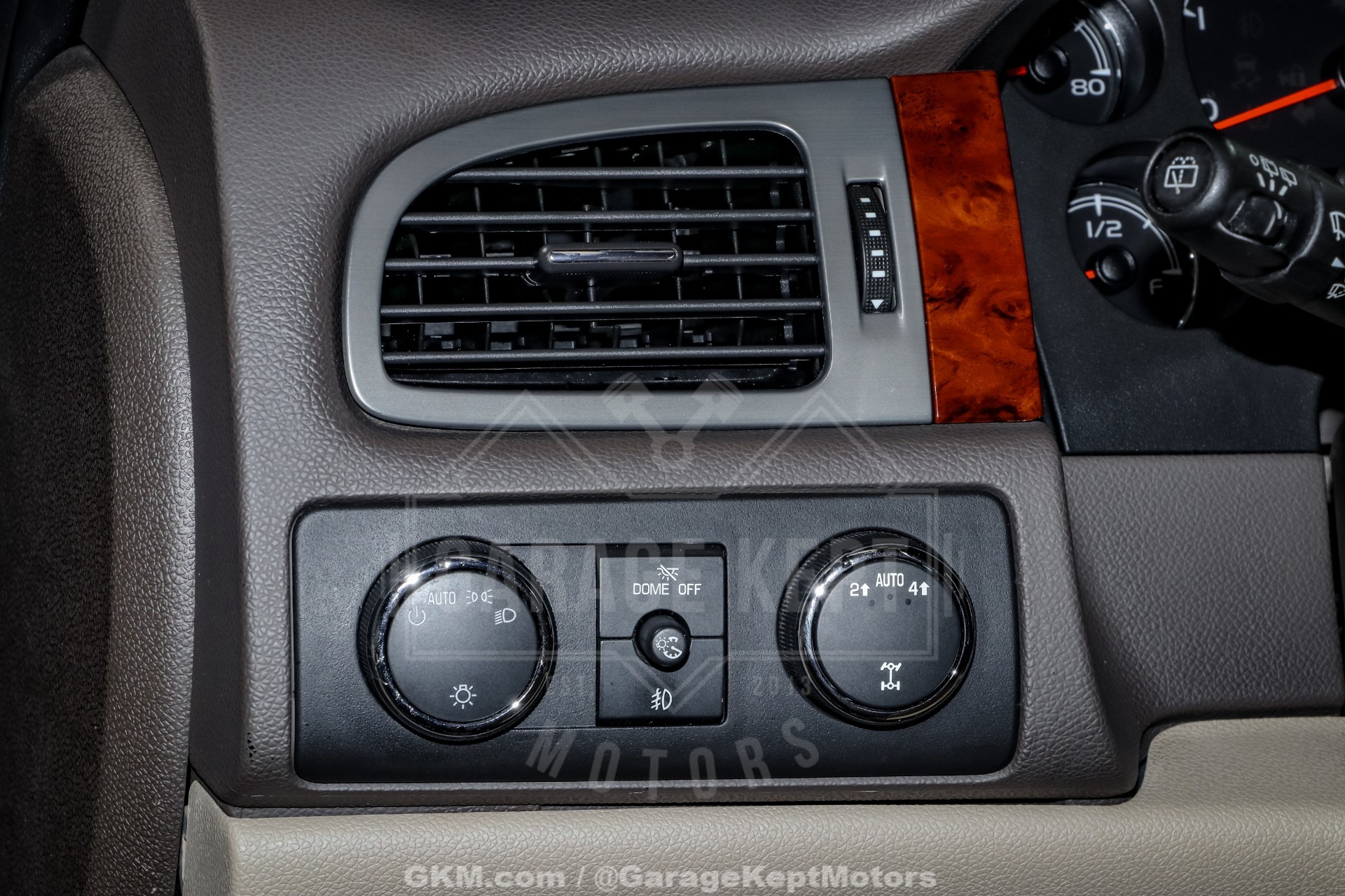 2012 Chevrolet Suburban LT