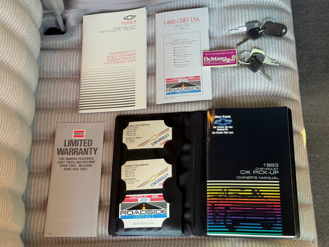 5k-Mile 1993 Chevrolet Silverado 1500 Pace Truck