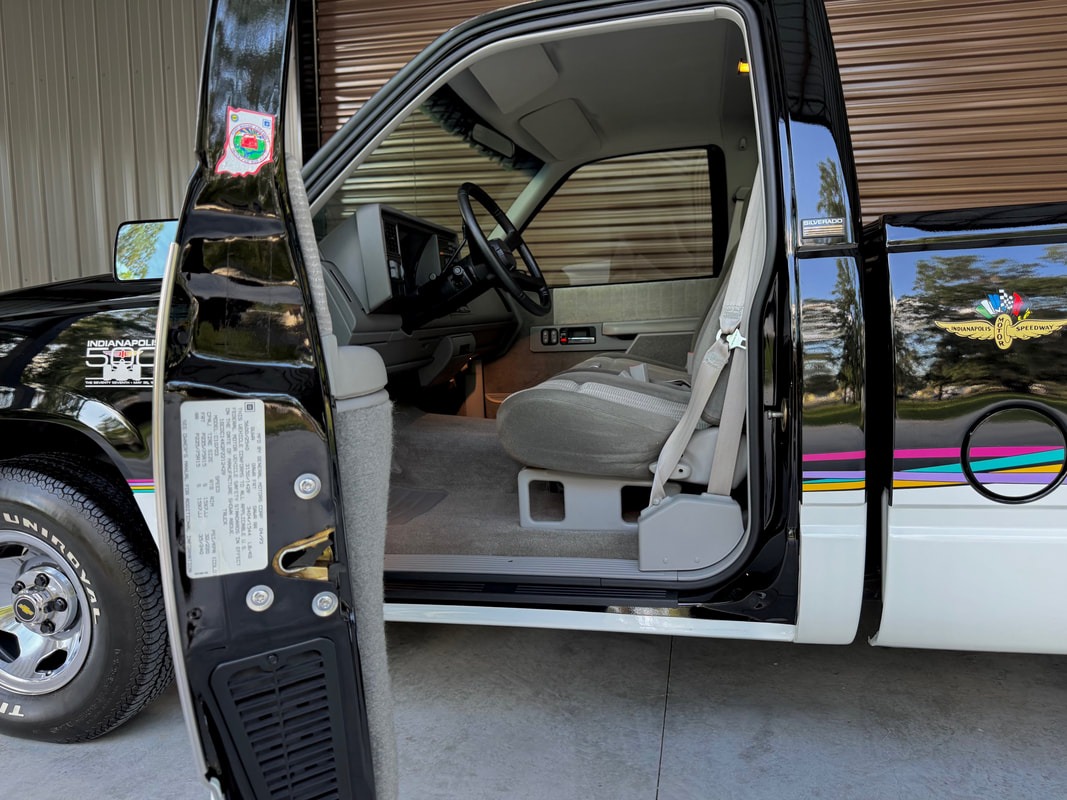 5k-Mile 1993 Chevrolet Silverado 1500 Pace Truck