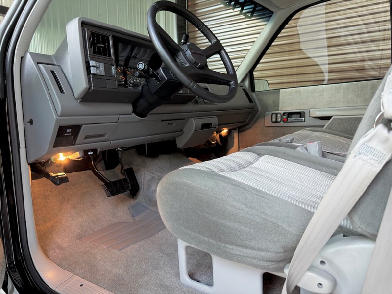 5k-Mile 1993 Chevrolet Silverado 1500 Pace Truck