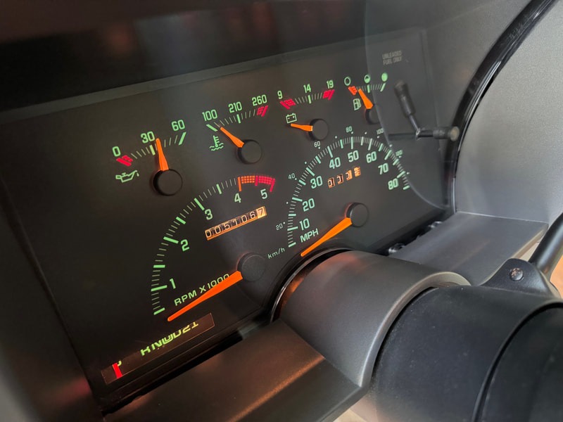 5k-Mile 1993 Chevrolet Silverado 1500 Pace Truck