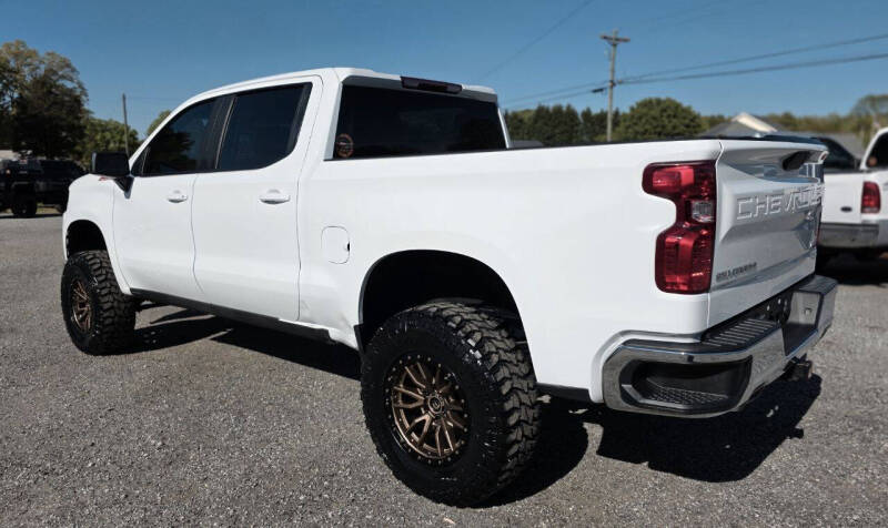 2021 Chevrolet Silverado 1500 LT - 3