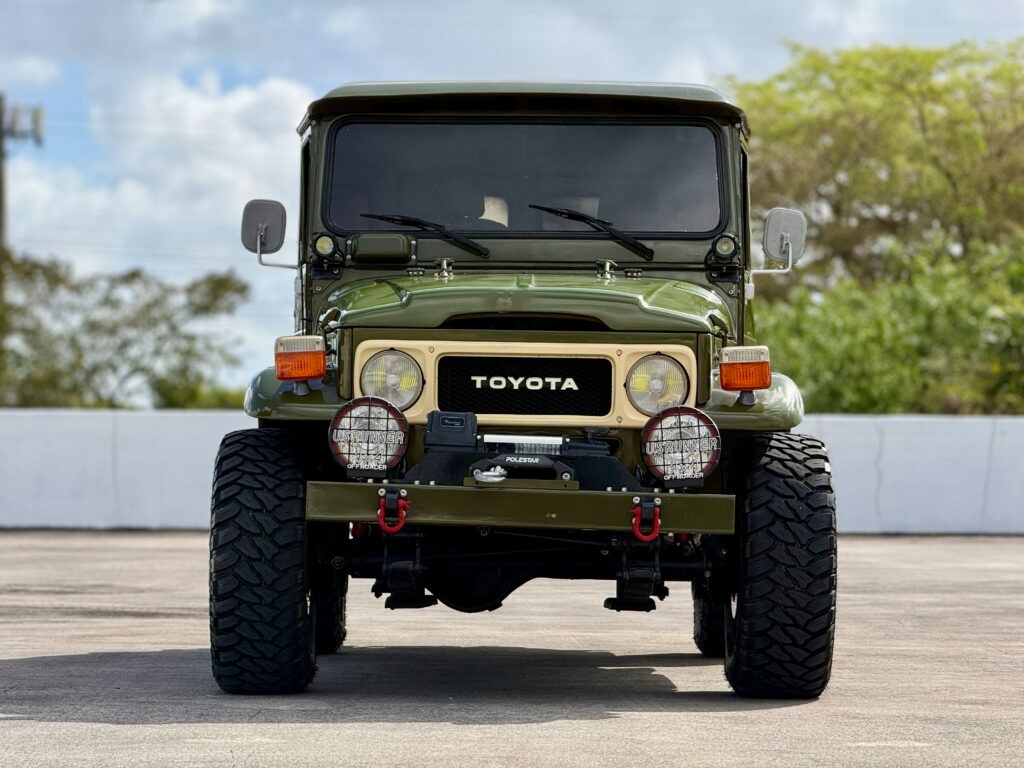 1979 Toyota Land Cruiser FJ43 - 4