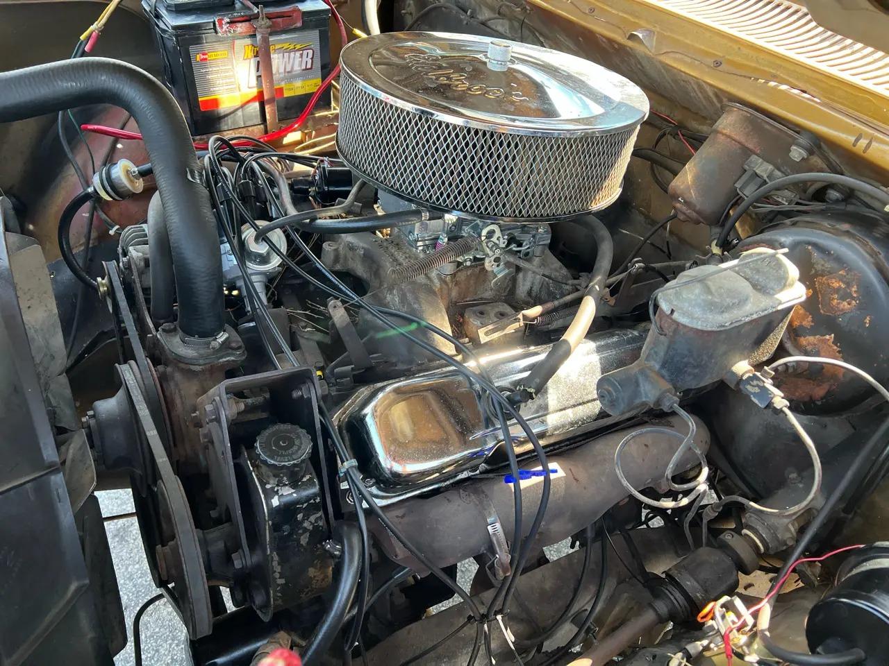 1976 Dodge W200 Club Cab Adventurer