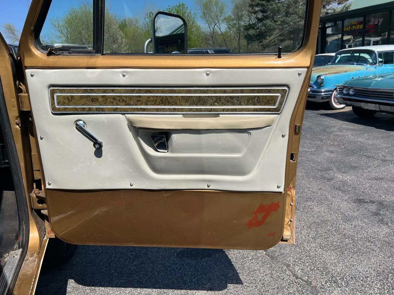 1976 Dodge W200 Club Cab Adventurer