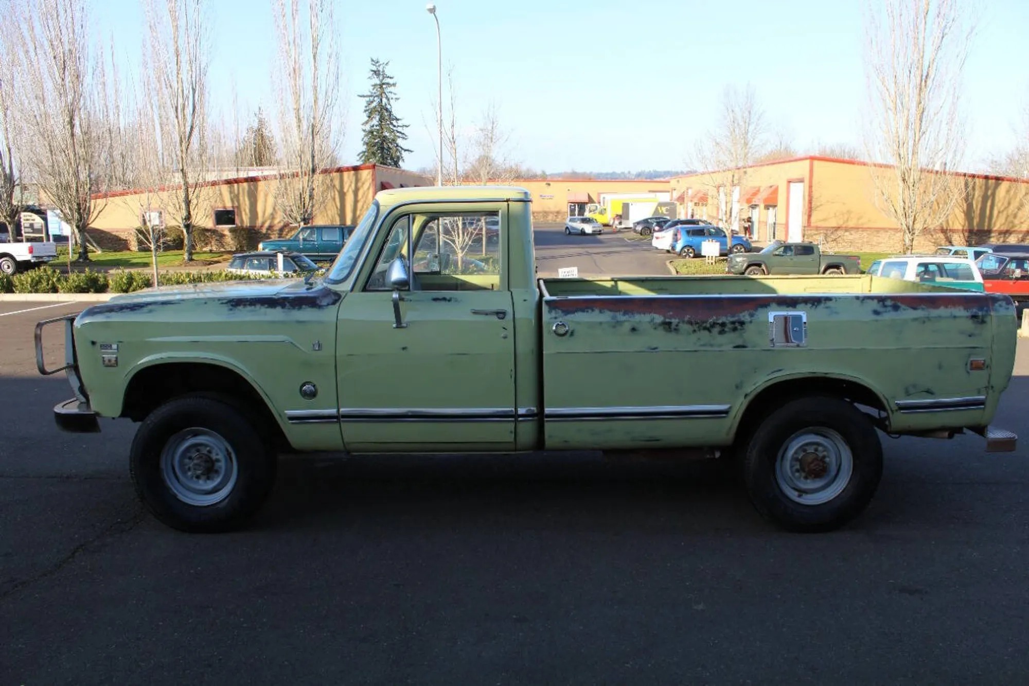 1974 International D200 - 3