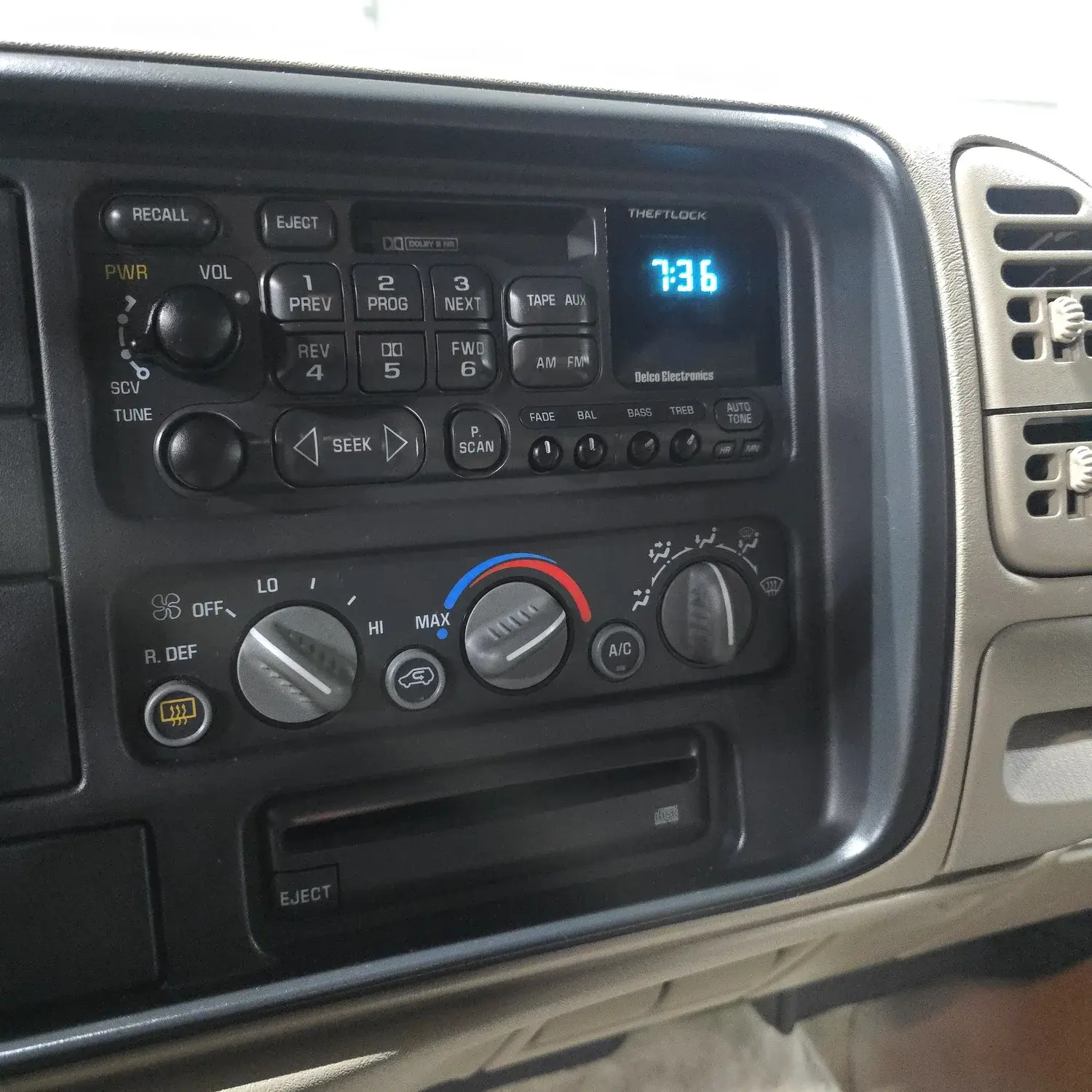 1999 Chevrolet Suburban 2500