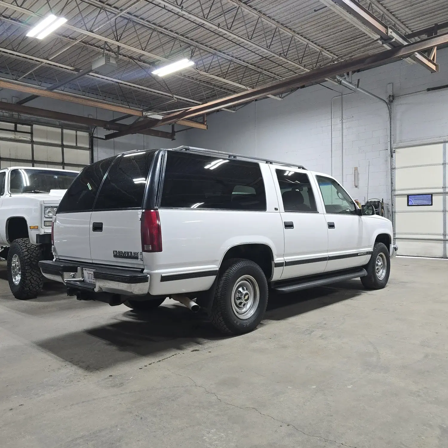 1999 Chevrolet Suburban 2500 - 3