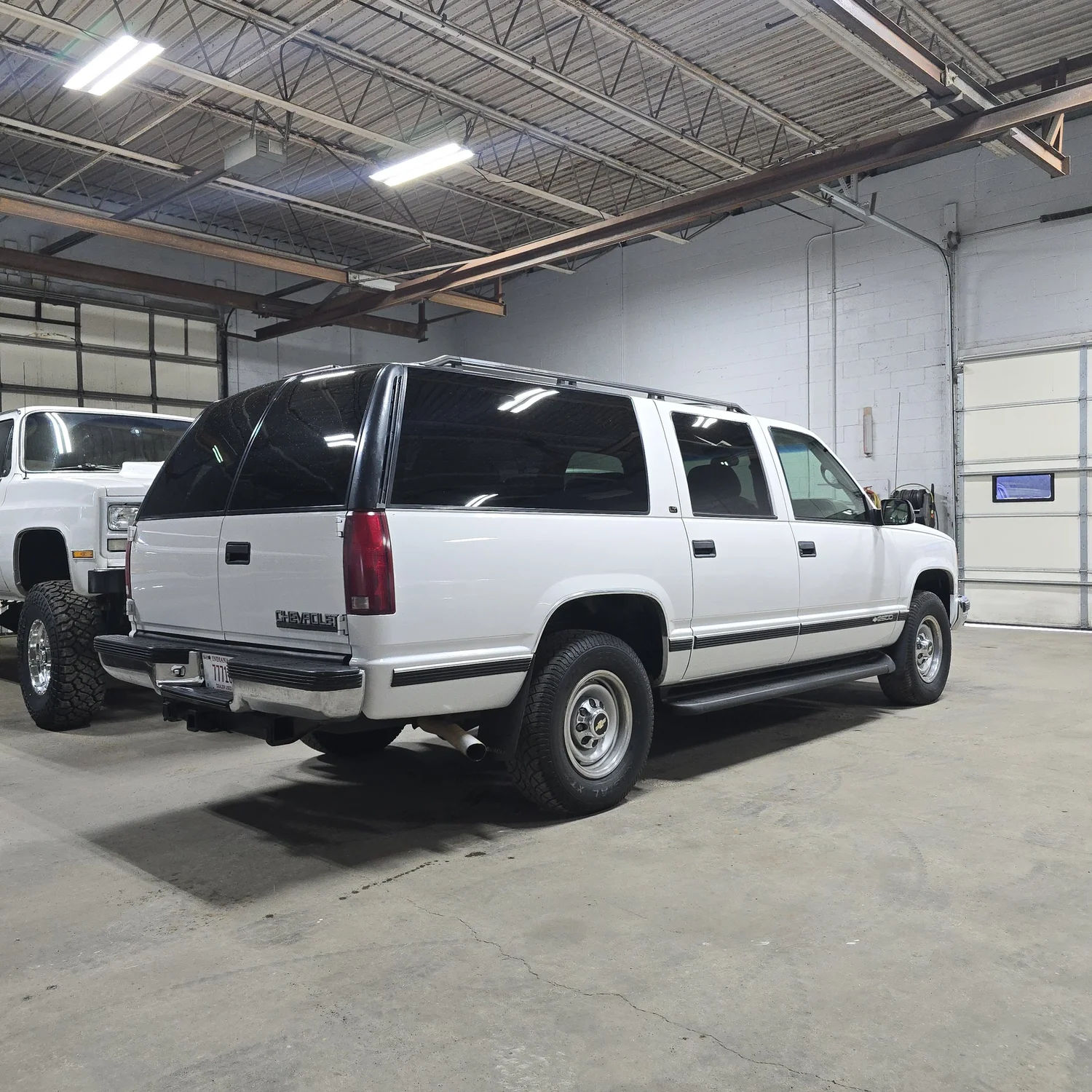 1999 Chevrolet Suburban 2500 - 3