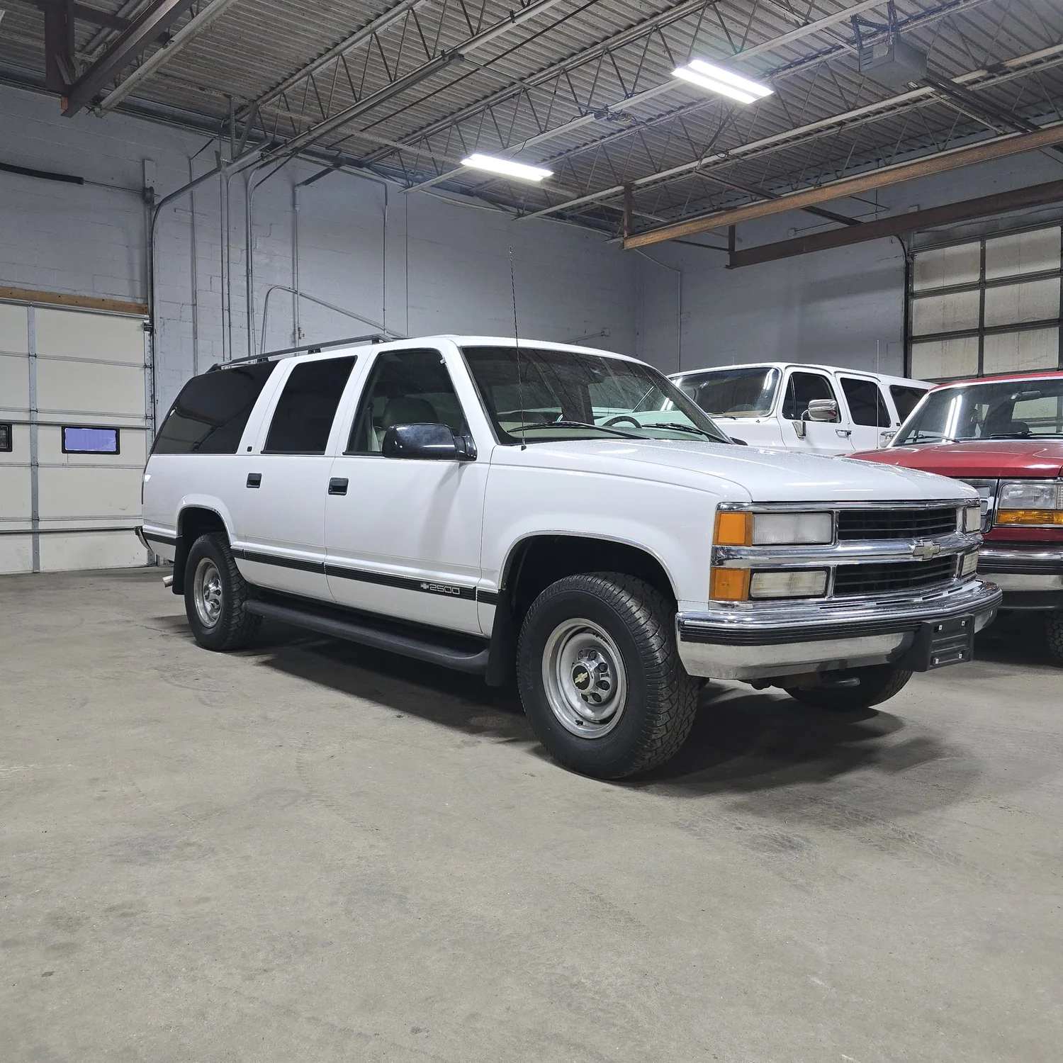 1999 Chevrolet Suburban 2500 - 4