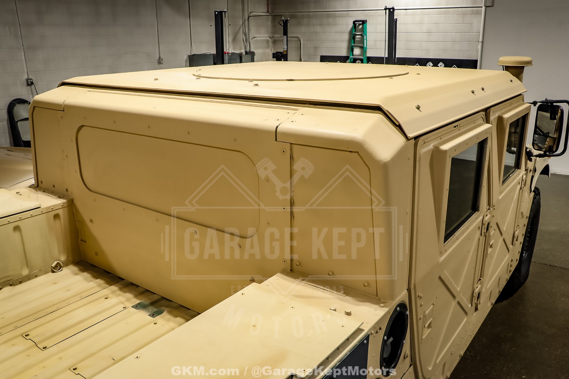 2009 AM General M1165A1