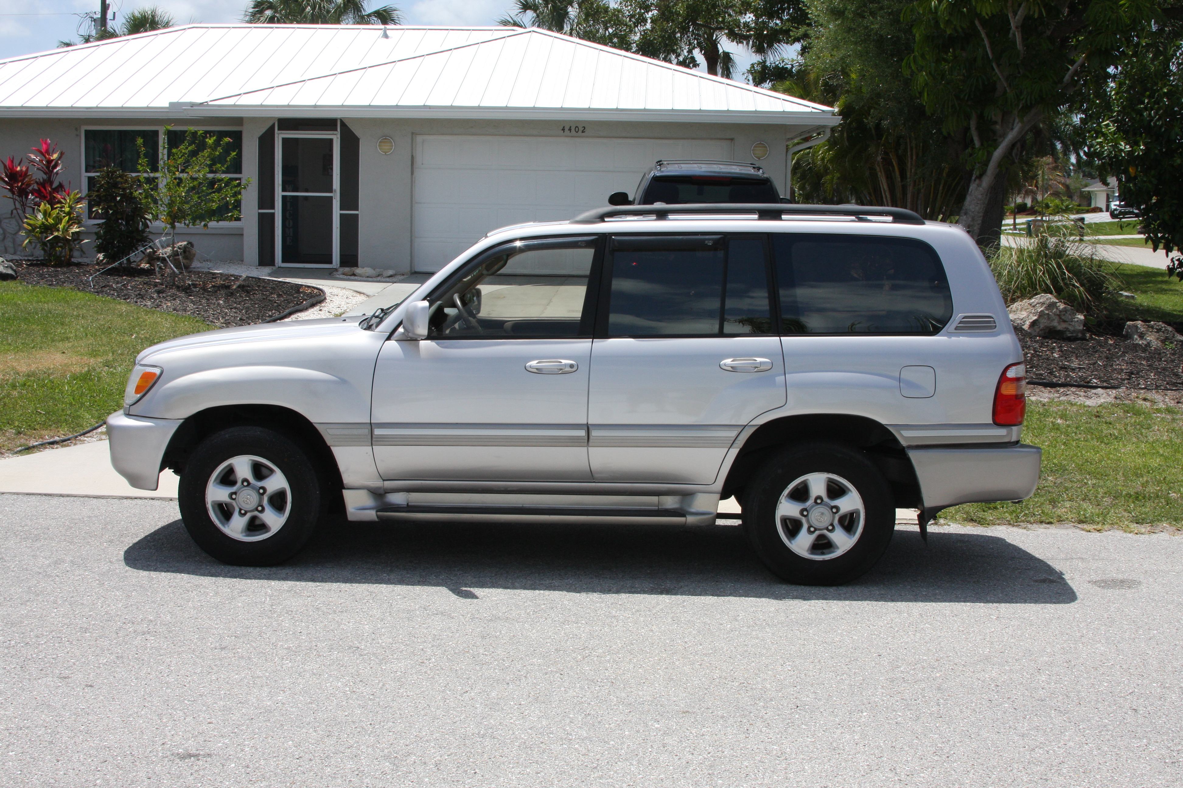 2000 Toyota Land Cruiser