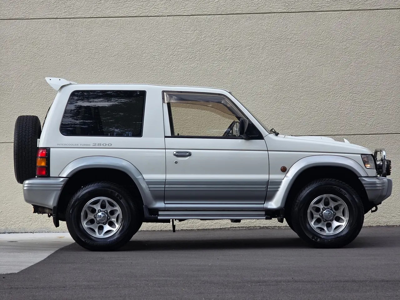 1997 Mitsubishi Pajero Turbo Diesel - 2