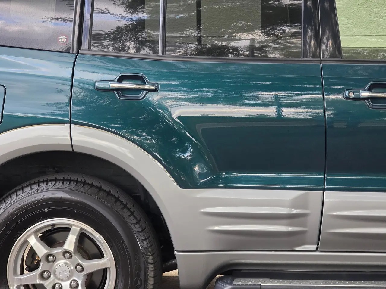 1999 Mitsubishi Pajero Exceed