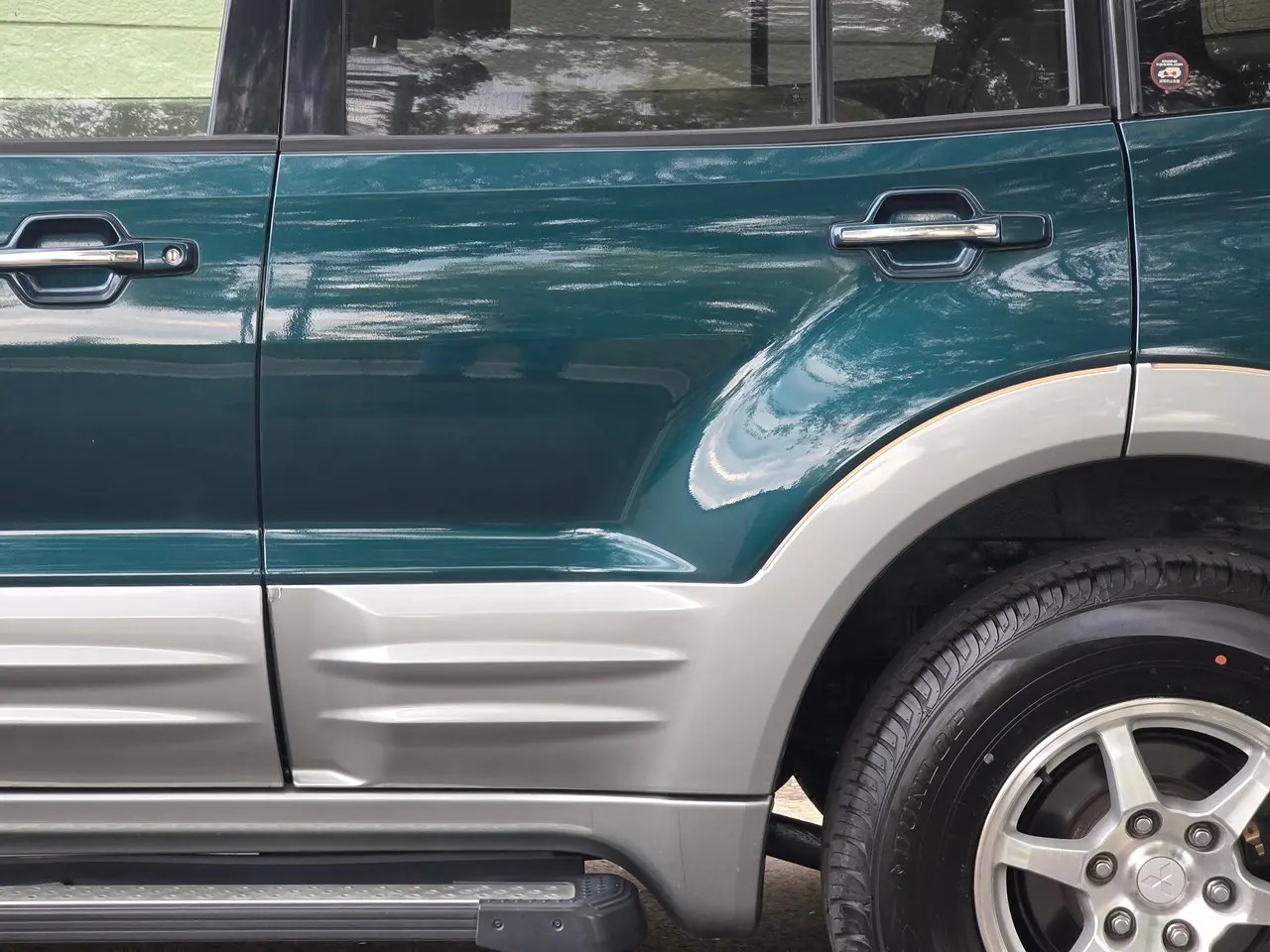 1999 Mitsubishi Pajero Exceed